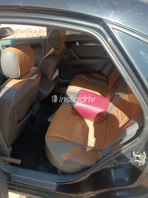 شيفروليه أوبترا 2013 أبيض مستعملة للبيع - 1