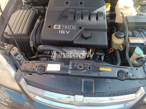 شيفروليه أوبترا 2013 أبيض مستعملة للبيع - 3