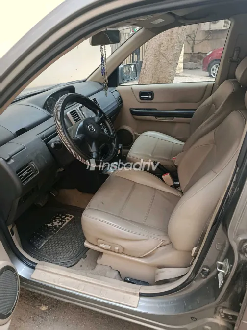 نيسان اكس تريل 2012 أبيض مستعملة للبيع - 6