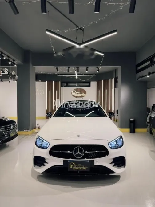 مرسيدس E 200 2023 أبيض مستعملة للبيع - 1