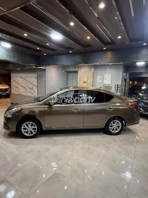 نيسان صنى 2022 بني مستعملة للبيع - 2