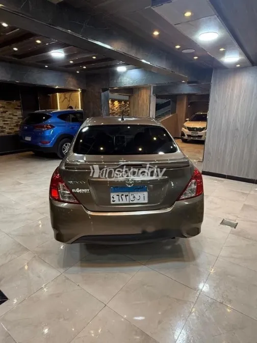 نيسان صنى 2022 بني مستعملة للبيع - 5