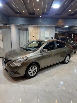 Nissan Sunny 2022 Brown Used for Sale