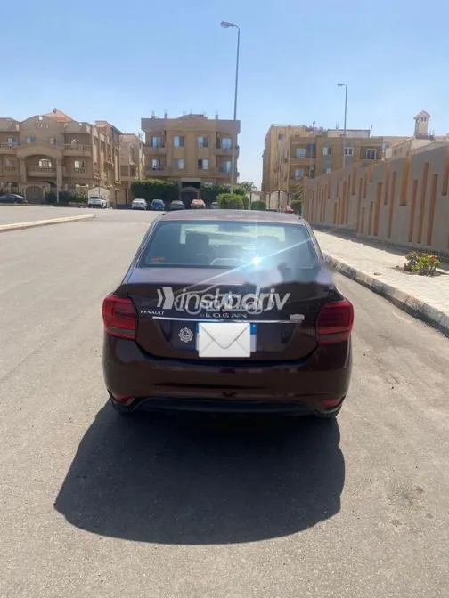 Renault Logan 2018 White Used for Sale - 2