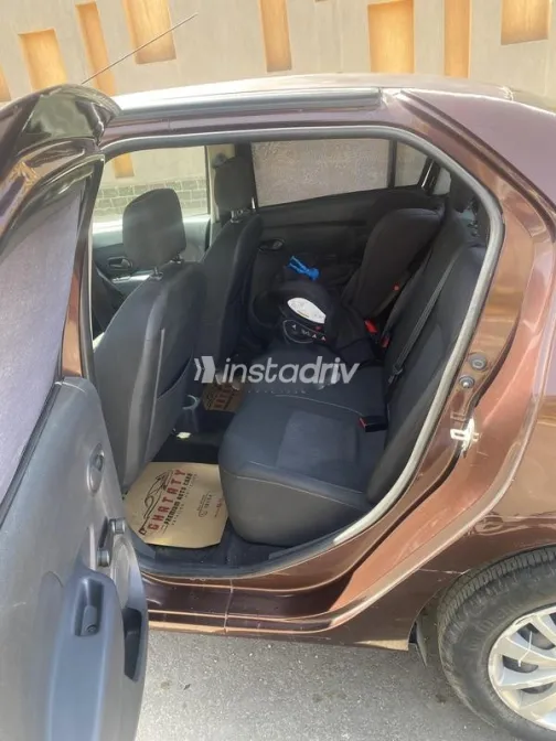 Renault Logan 2018 White Used for Sale - 8