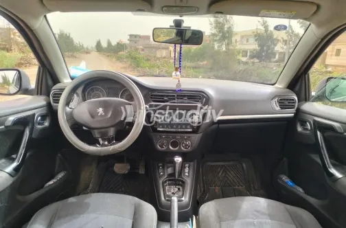 بيجو 301 2016 رمادي غامق مستعملة للبيع - 3