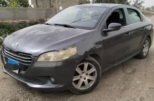 بيجو 301 2016 رمادي غامق مستعملة للبيع