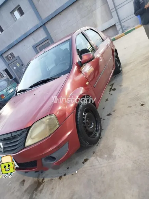 رينو لوجان 2011 أحمر غامق مستعملة للبيع - 3