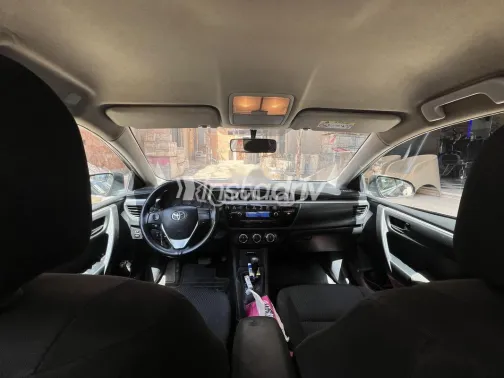 تويوتا كورولا 2016 أسود مستعملة للبيع - 6