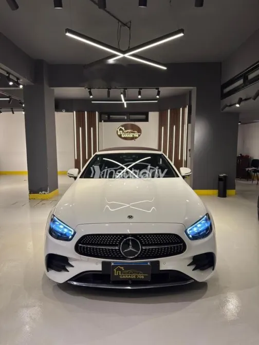 Mercedes E 300 2023 White Used for Sale - 1