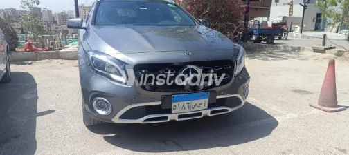 Mercedes GLA 200 2019 Dark Gray Used for Sale - 1