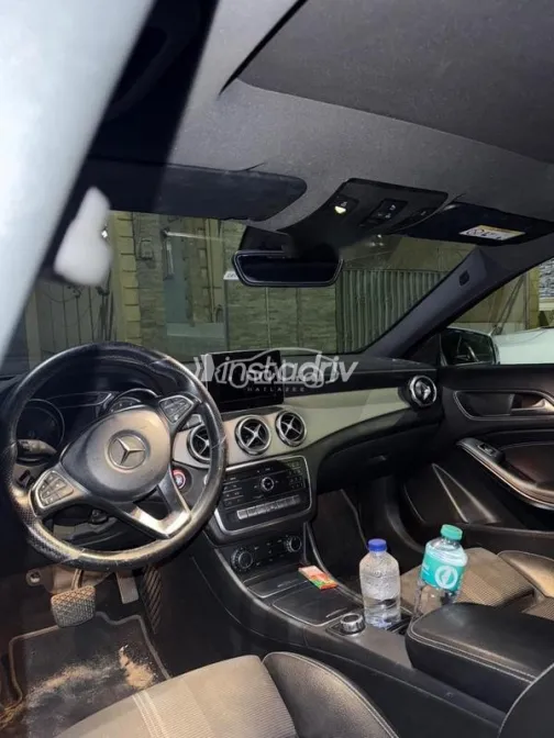 Mercedes GLA 200 2019 Dark Gray Used for Sale - 5