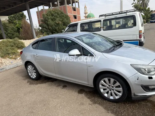 Opel Astra 2018 White Used for Sale - 4