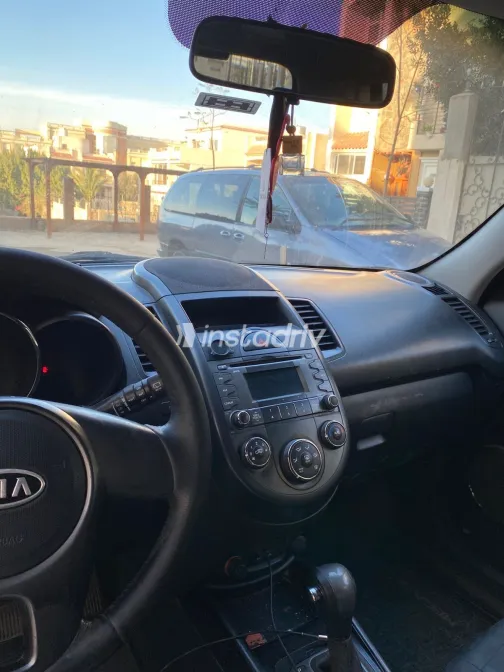 كيا سول 2011 أبيض مستعملة للبيع - 2