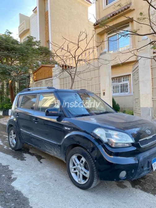 كيا سول 2011 أبيض مستعملة للبيع - 4