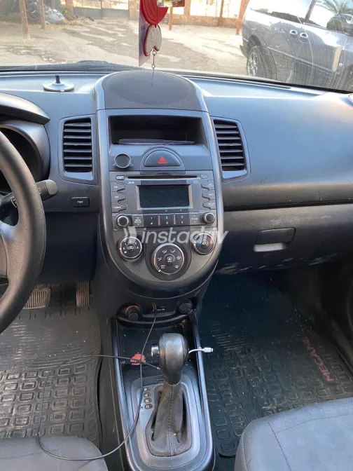 كيا سول 2011 أبيض مستعملة للبيع - 8