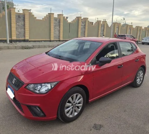 سيات ابيزا 2021 أحمر مستعملة للبيع - 4