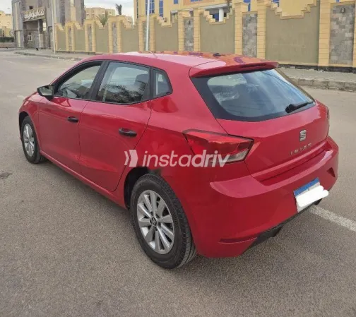 سيات ابيزا 2021 أحمر مستعملة للبيع - 6