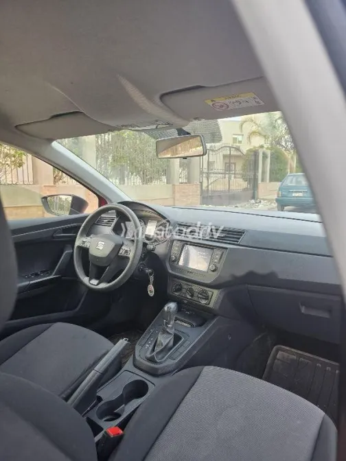 سيات ابيزا 2021 أحمر مستعملة للبيع - 9