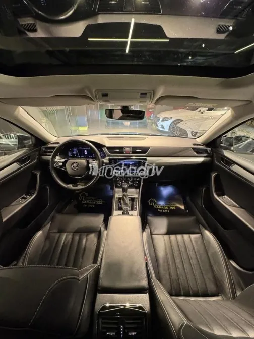 Skoda Superb 2021 Gray Used for Sale - 9