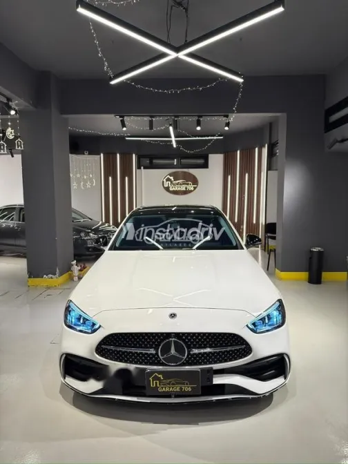 مرسيدس C 180 2023 أبيض مستعملة للبيع - 2