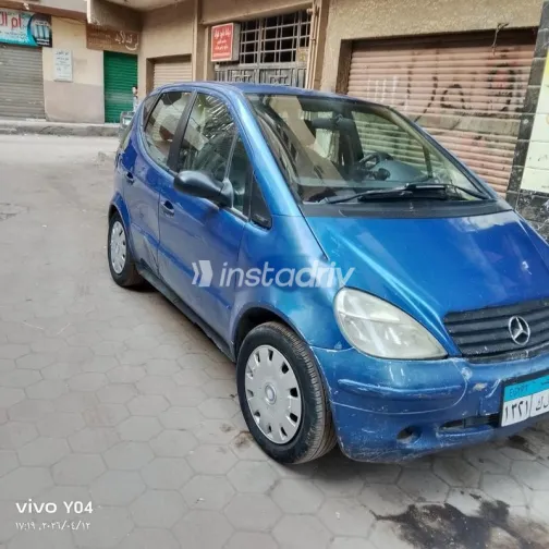 مرسيدس A 140 1998 أزرق مستعملة للبيع - 2