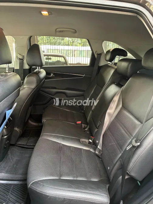 Kia Sorento 2020 White Used for Sale - 5