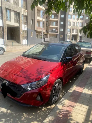 هيونداي I20 2021 أبيض مستعملة للبيع