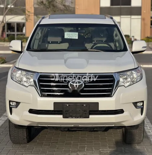 تويوتا برادو 2023 أبيض مستعملة للبيع - 1