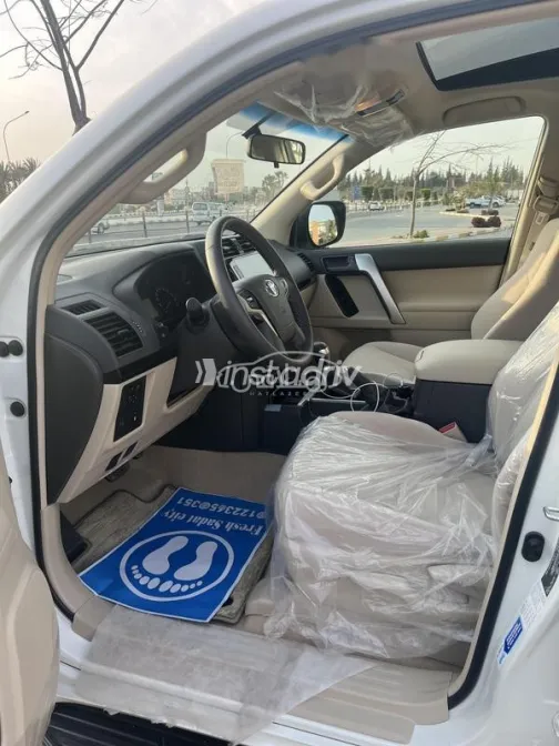 تويوتا برادو 2023 أبيض مستعملة للبيع - 7