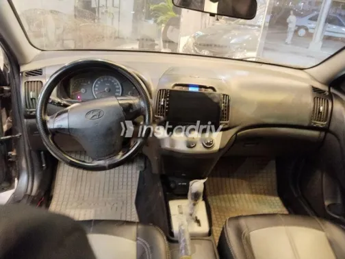 هيونداي إلنترا 2019 رمادي مستعملة للبيع - 7