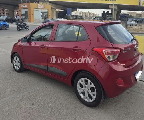 Hyundai Grand i10 2015 Red Used for Sale - 1