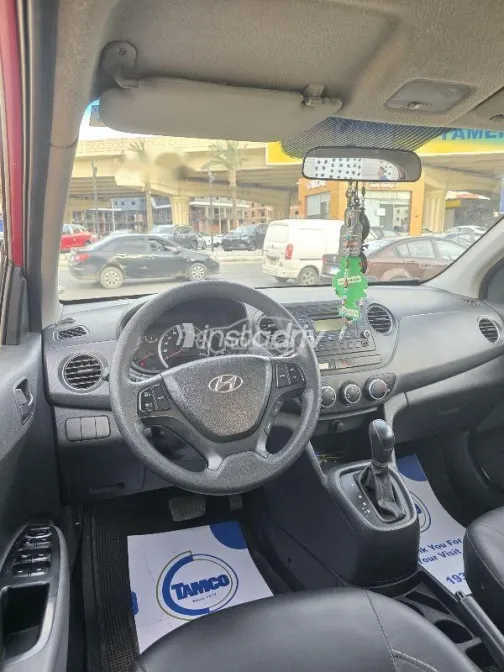 Hyundai Grand i10 2015 Red Used for Sale - 10