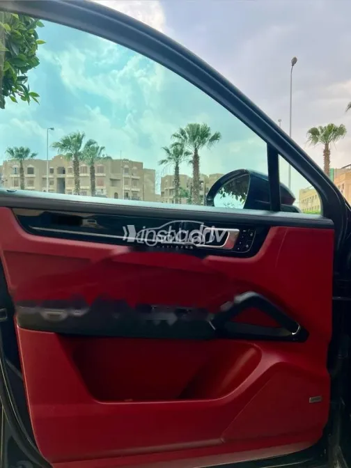 Porsche Cayenne S 2021 Black Used for Sale - 7