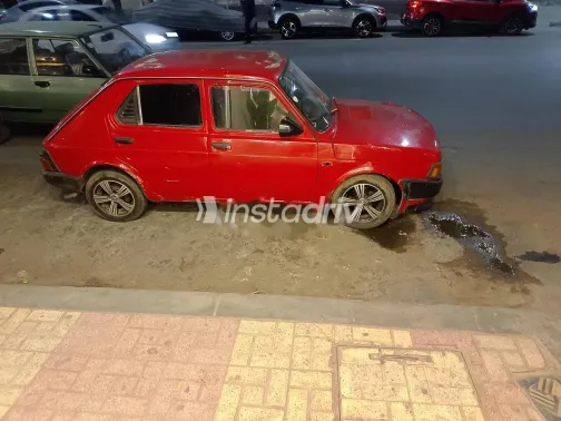 فيات 127 1982 أحمر مستعملة للبيع - 1