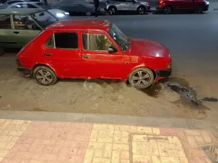 فيات 127 1982 أحمر مستعملة للبيع