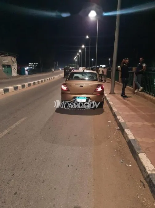 كيا ريو 2000 ذهبي مستعملة للبيع - 3