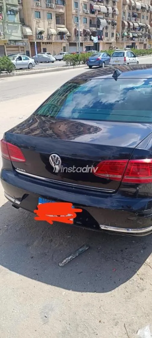 فولكس فاغن باسات 2012 أسود مستعملة للبيع - 2
