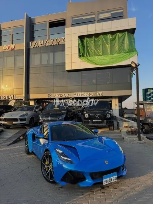 لوتس اميرا 2024 أزرق غامق مستعملة للبيع - 3