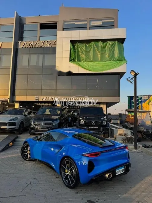 لوتس اميرا 2024 أزرق غامق مستعملة للبيع - 10