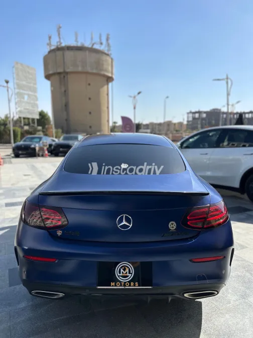 Mercedes C 180 2019 White Used for Sale - 2