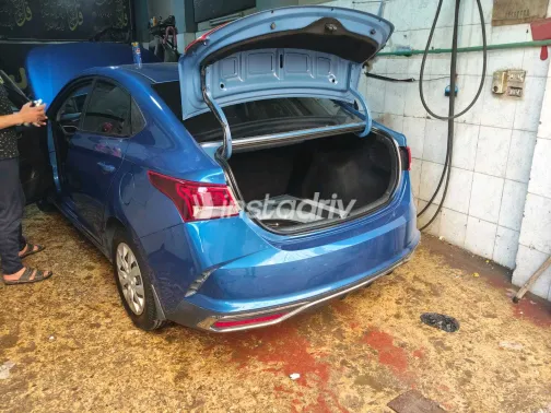 هيونداي اكسنت HCI 2021 أبيض مستعملة للبيع - 3