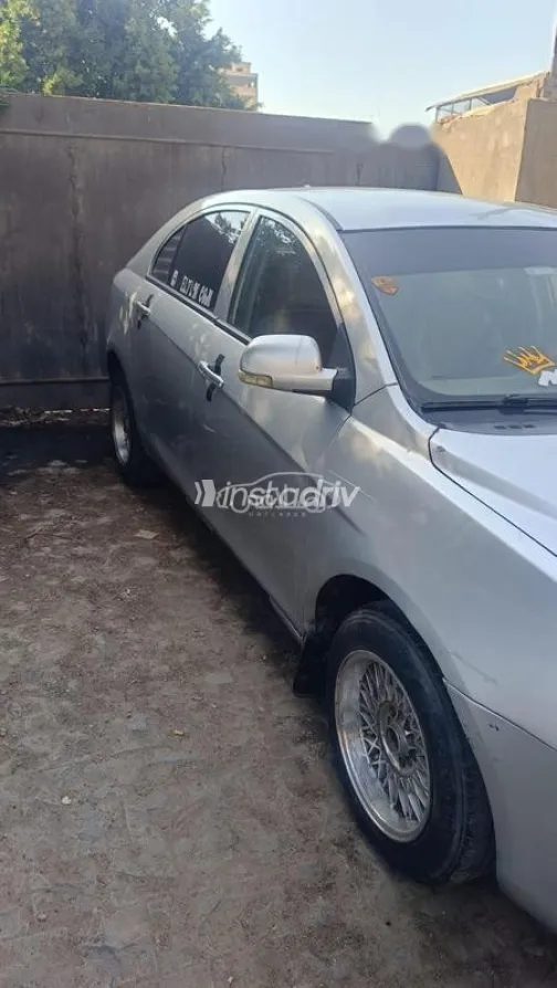 جيلي امجراند 2014 فضي مستعملة للبيع - 1