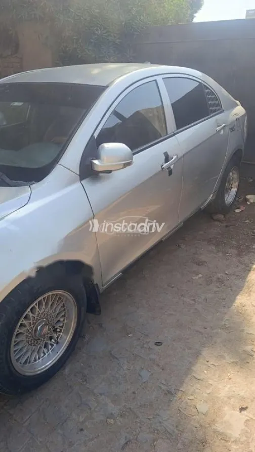 جيلي امجراند 2014 فضي مستعملة للبيع - 3