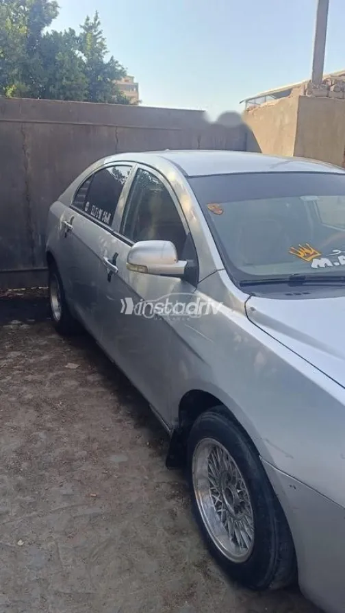 جيلي امجراند 2014 فضي مستعملة للبيع - 4