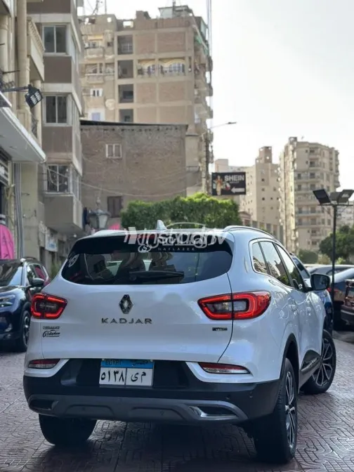 Renault Kadjar 2022 White Used for Sale - 2