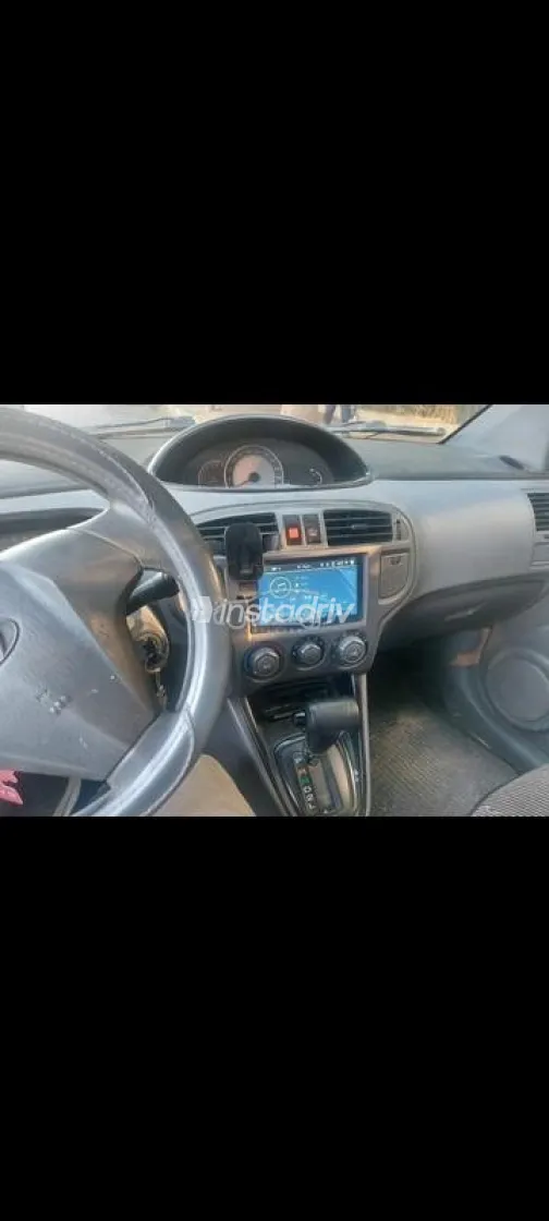 هيونداي ماتريكس 2008 أحمر غامق مستعملة للبيع - 2