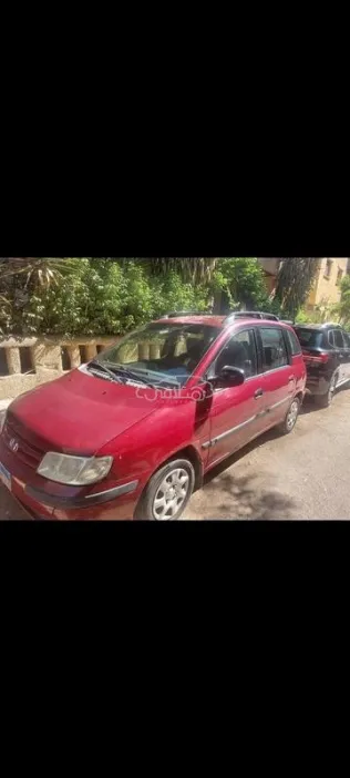 هيونداي ماتريكس 2008 أحمر غامق مستعملة للبيع