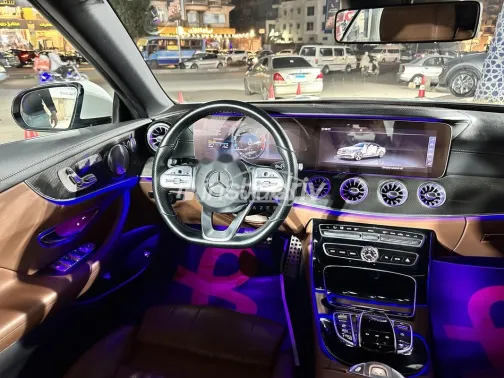 مرسيدس E 300 2019 أبيض مستعملة للبيع - 5