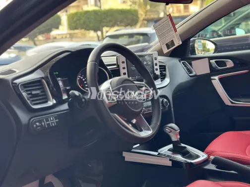 كيا اكسيد 2022 أسود مستعملة للبيع - 10